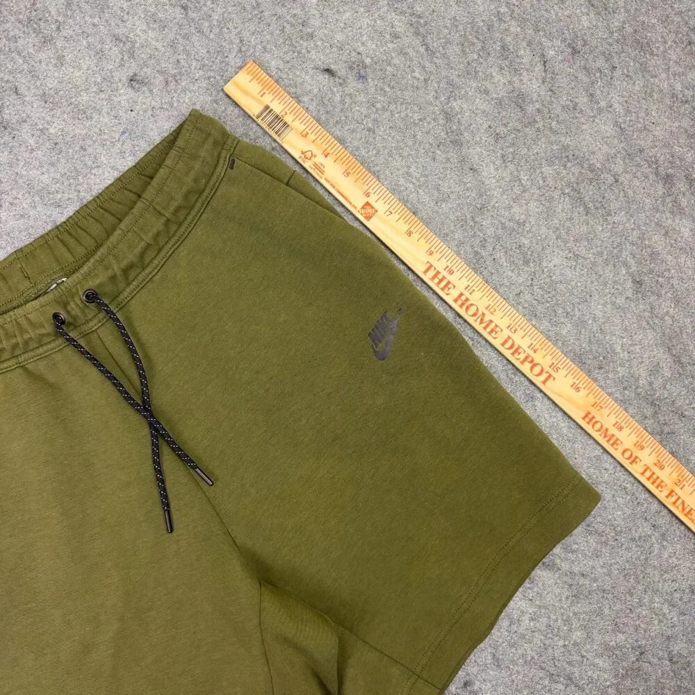 Men's Nike Sportswear Tech Fleece Sorts Size Medium Rough Green CU4503-326